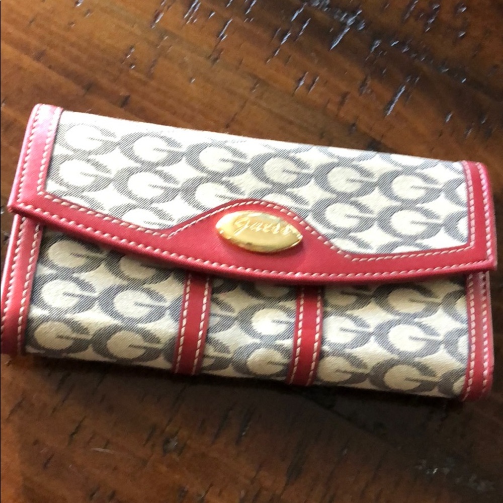 Guess wallet